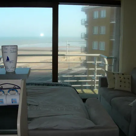 Apartamento 'de Strandwandeling' With Frontal Sea View Near