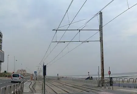 'de Strandwandeling' With Frontal Sea View Near Ostende